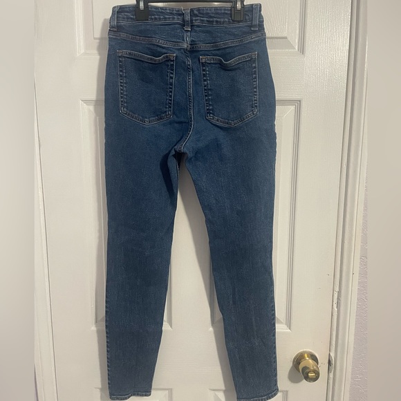 High Waisted Jeans - H&M - Picture 2 of 3